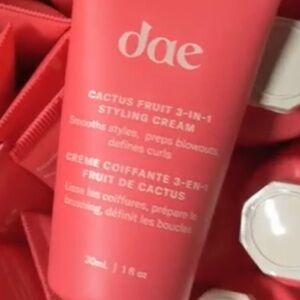 Dae Cactus Fruit 3-in-1 Styling Cream